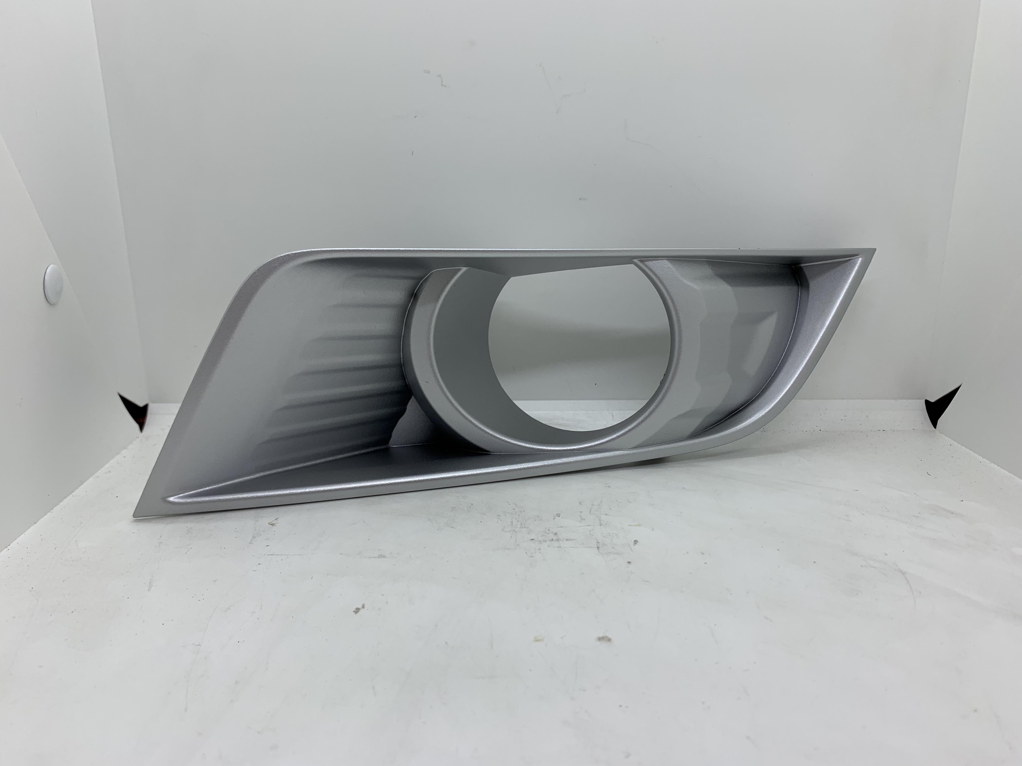 MOLDURA ANTINIEBLA LADO IZQUIERDO