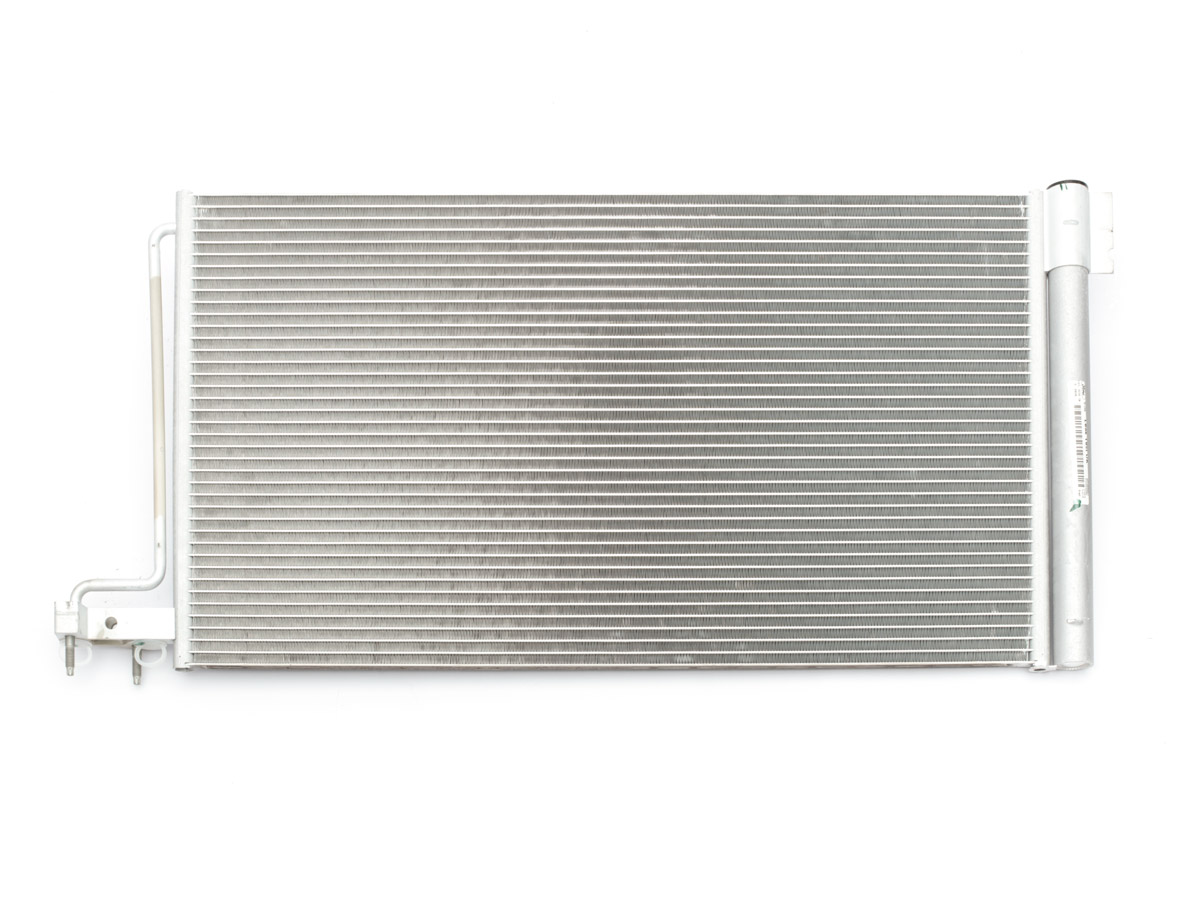 CONDENSADOR AIRE ACONDICIONADO