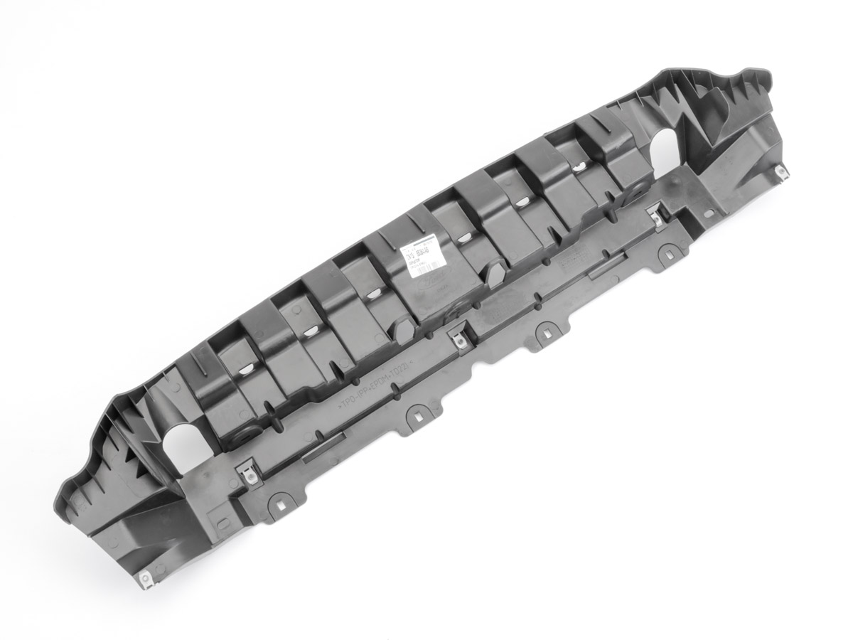 DEFLECTOR INFERIOR DE RADIADOR