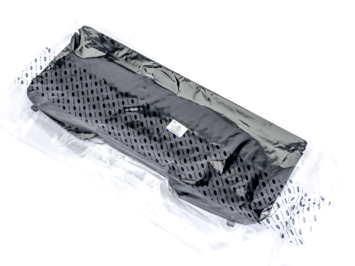 BANDEJA COMPARTIMENTO EQUIPAJES NEGRA