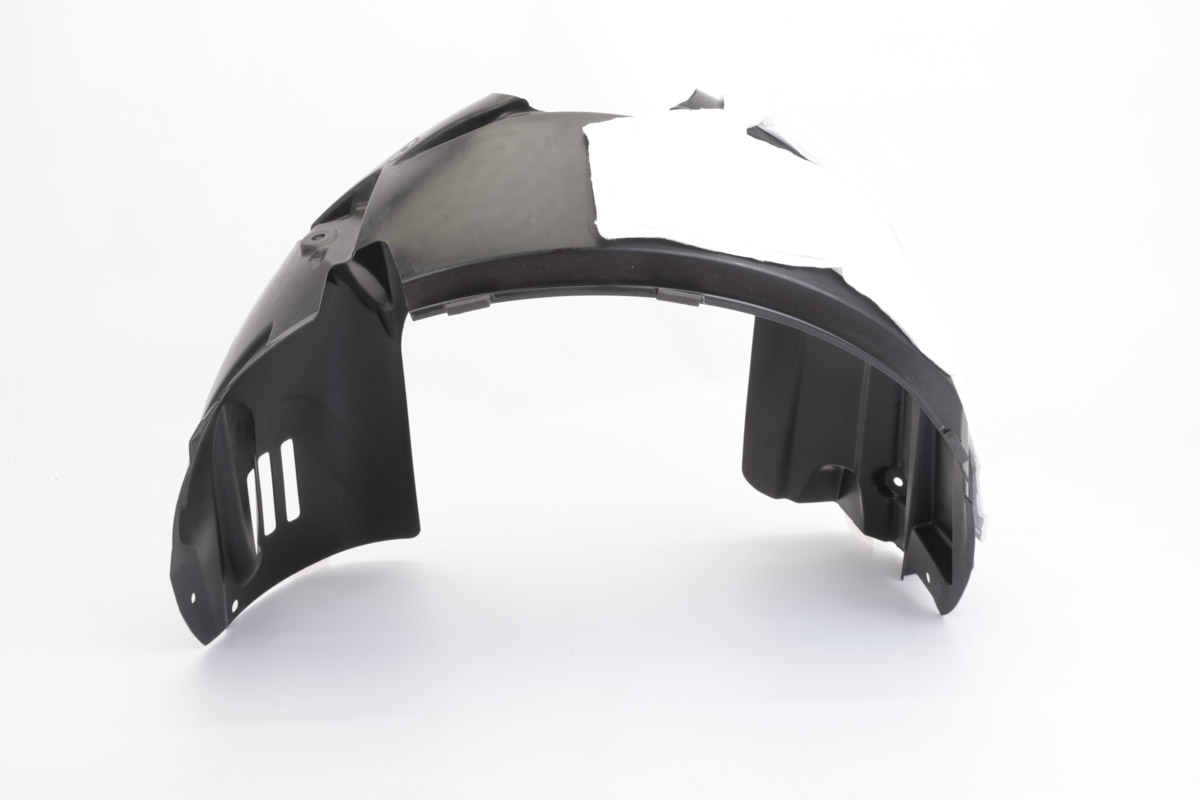 REVESTIMIENTO INTERIOR DE PASA RUEDA LADO IZQUIERDO