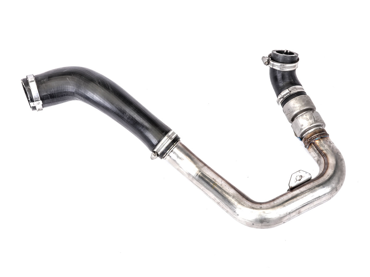 CONJUNTO DE MANGUERA Y DUCTOS CONECTORES DE INTERCOOLER A TURBOCOMPRESOR