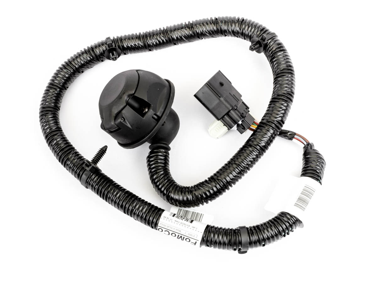 CABLEADO Y CONECTOR DE LUCES DE TRAILER - CONECTOR DE 7 PINES.