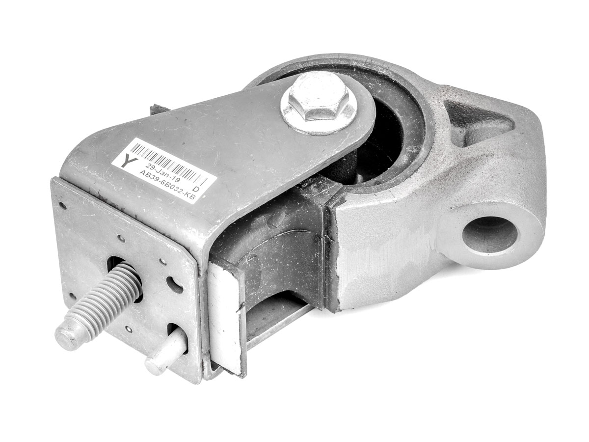 AISLADOR DE MOTOR DELANTERO  LI